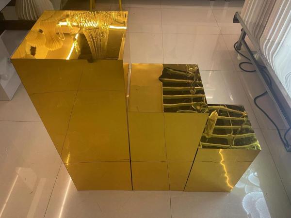 Set Of 3 Gold Rectangular Metallic Mirror Stands