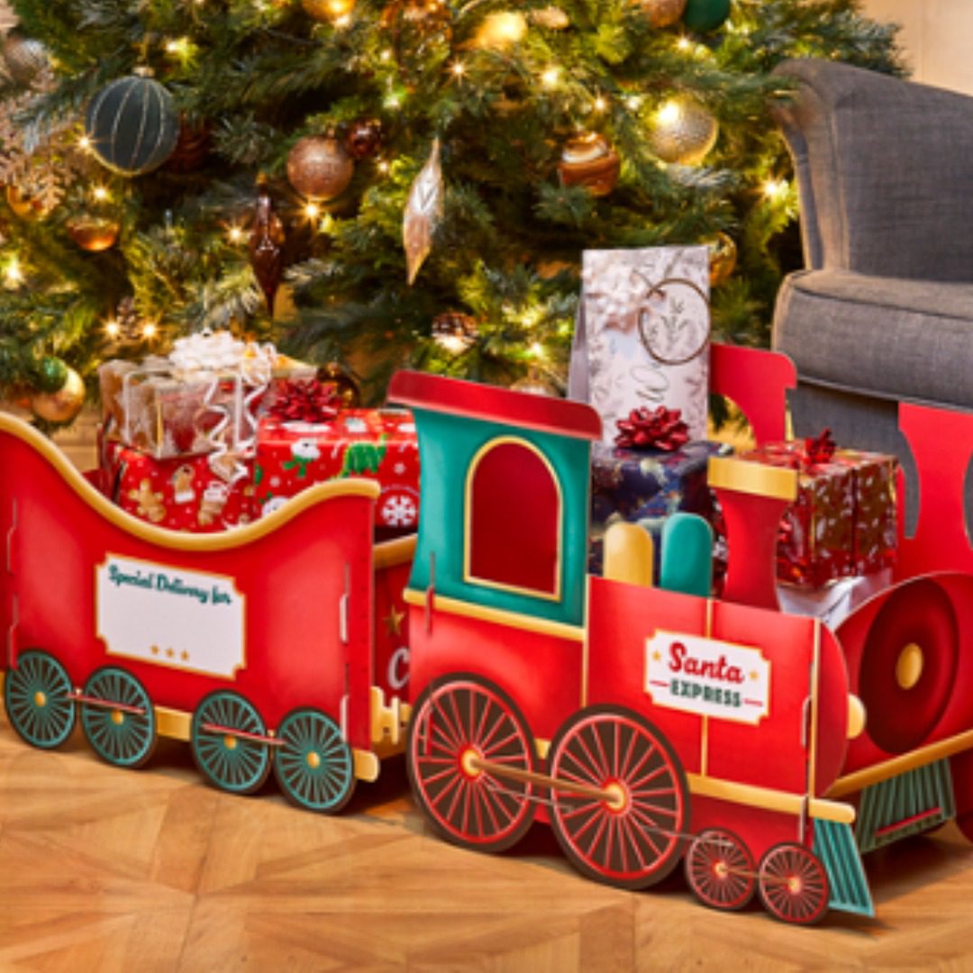 45x46.5cm Christmas Train & Carriage Gift Box - Santa (12pk)
